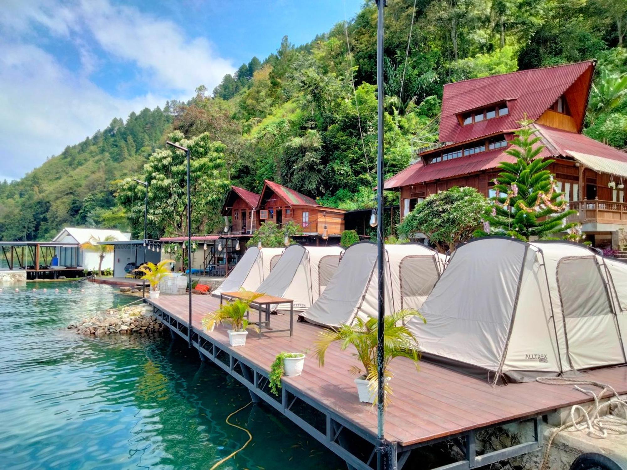 Pondok Berata Dapdap Balige Eksteriør bilde